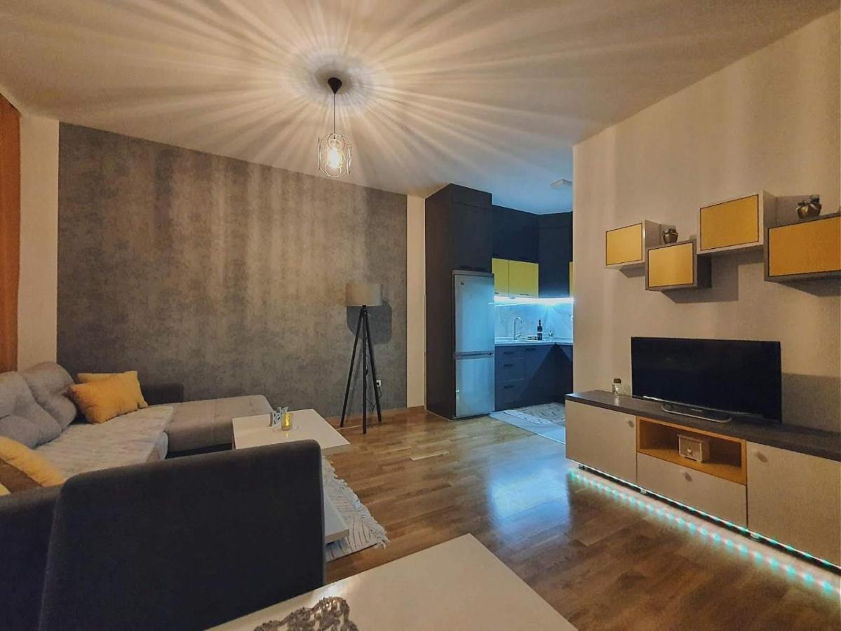 Zara 1 Apartman Bijeljina Buitenkant foto
