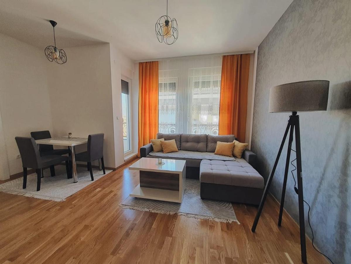 Zara 1 Apartman Bijeljina Buitenkant foto
