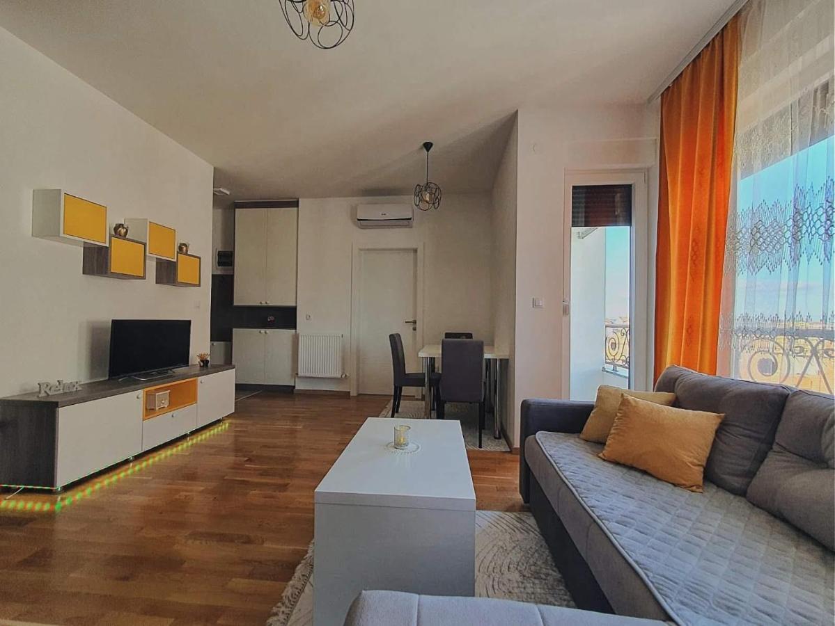 Zara 1 Apartman Bijeljina Buitenkant foto