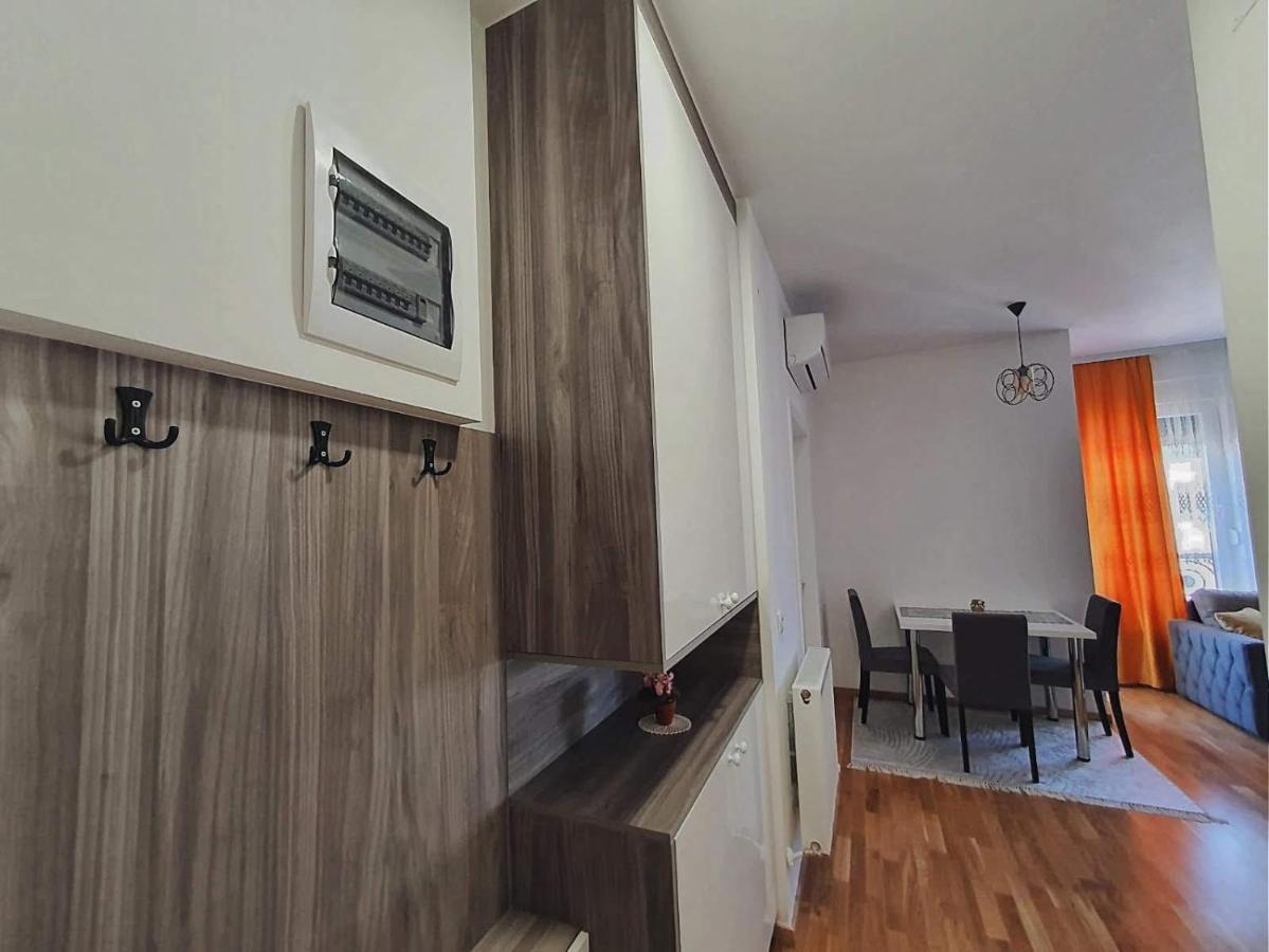Zara 1 Apartman Bijeljina Buitenkant foto